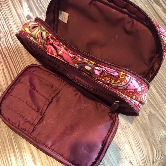 Vera Bradley Cosmetic Bags (bundle) - Picture 1 of 5